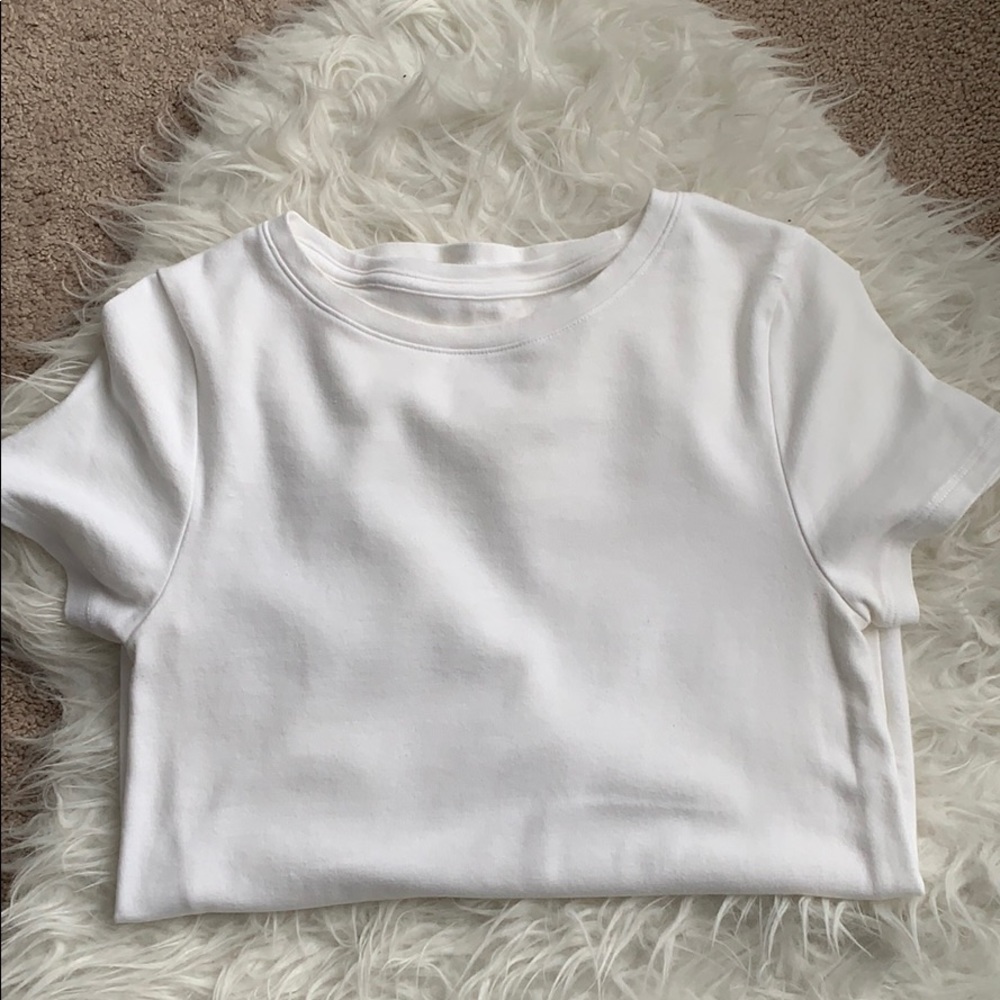 NWOT Ingrid & Isabel maternity white tee